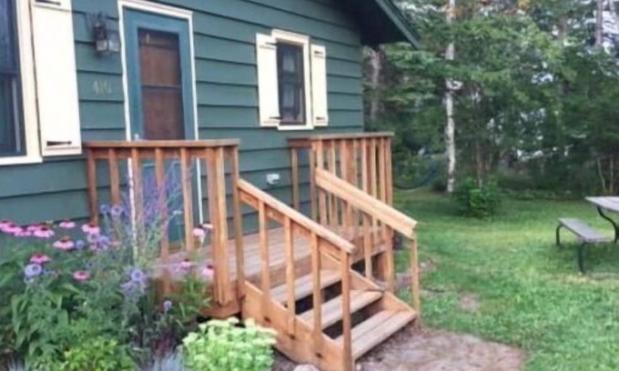 Grand Marais Cabin | Iconic Knotty Pine Cabin in Charming Grand Marais