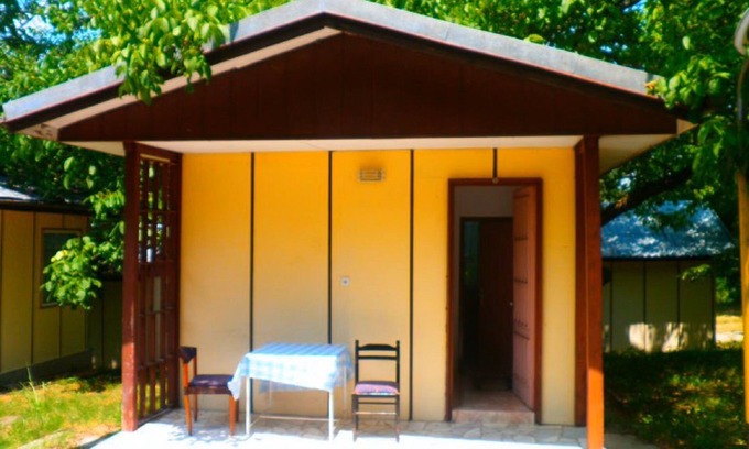 Kamena House | Ideal Bungalow for 2 or 3 Guests Surrounded by a Lovely Garden