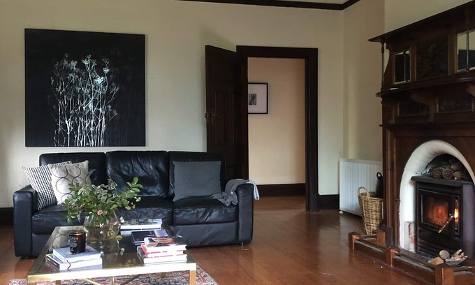 Yea House | Ideal for small groups, weddings, family gatherings, corporate retreats.