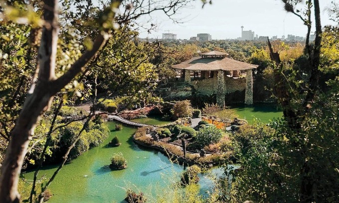 Mahncke Park House | 🏆IDEAL LOCATION🍷Riverwalk🌃Downtown🥘Pearl👑KING Bed