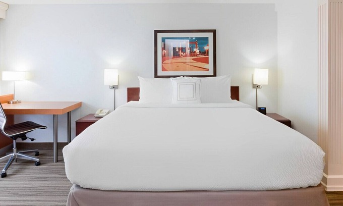 Golden Valley House | Ideal Room for Leisure Trips! Pool, Gym