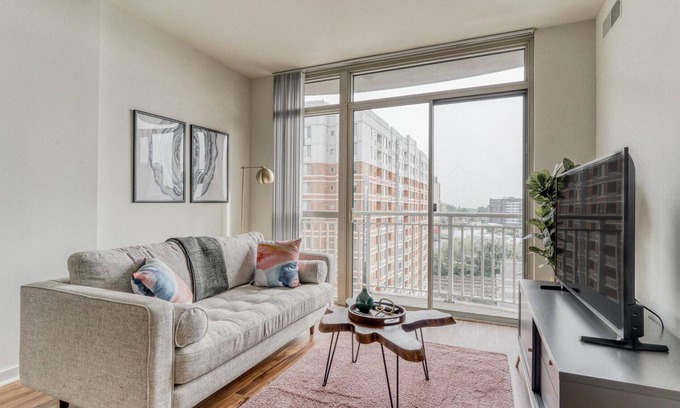 Downtown Apartment | Ideal Silver Spring 1BR, nr Shopping Center, Subway & Bars, by Blueground