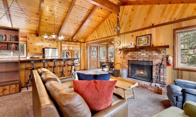 Fawnskin Cabin | Idle Ours Cabin ~ Rustic and Cozy Cabin with Fireplace & Private BBQ - Walk to Big Bear Lake