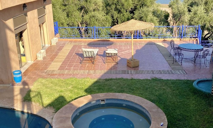 Amzough Chetoui Apartment | Idyllic setting-Private suites-Direct access to Lake Takerkoust-Breathtaking views-