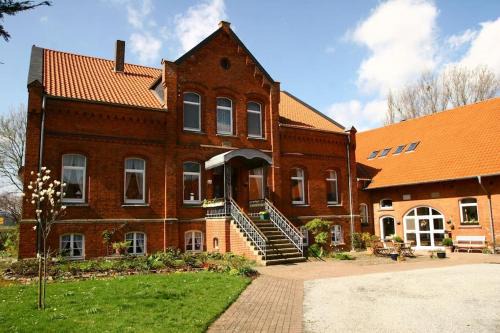 Emmerthal Apartment | Idyllische Ferienwohnung auf altem Bauernhof mit Wallbox