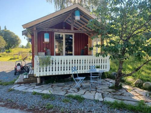 Levanger House | Idyllisk minihus i landlige omgivelser - med 5 sengeplasser og parkering