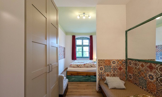 Striesen Apartment | "If you want to enjoy life, move to Striesen."