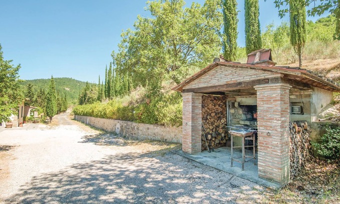 San Giustino House | If you want to enjoy completely undisturbed wide open nature, then you are exactly right here.