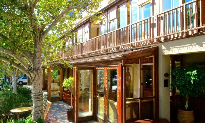 Cape Town City Centre Cabin | iKhaya Lodge