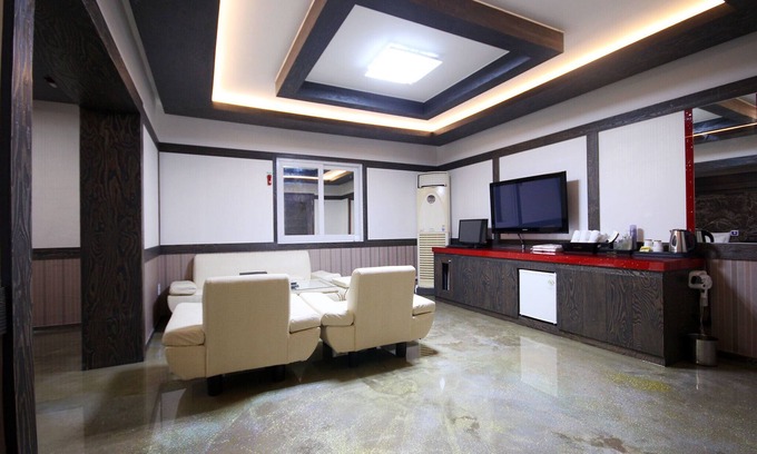 Songman Hotel | Iksan Haru