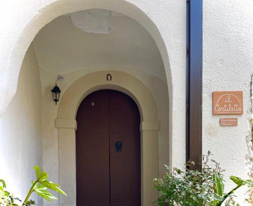 Lustra House | Il Cortiletto