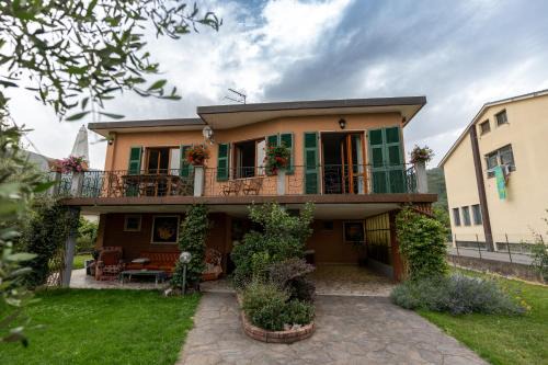 Ameglia Apartment | Il Giardino di Carlo Apartament- famiglie e gruppi