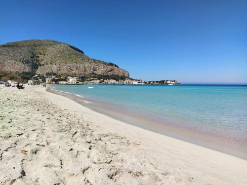 Mondello House | Il Giardino di Lia
