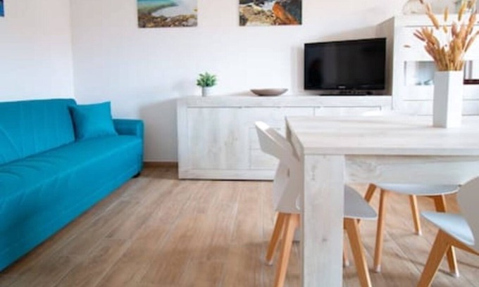 Cabras Apartment | Il guardiano del Faro al centro di Cabras