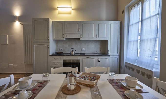 Poggio a Caiano House | Il Magnifico Apartment