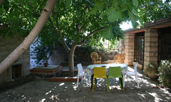Flussio House | Il Noce Nascosto
