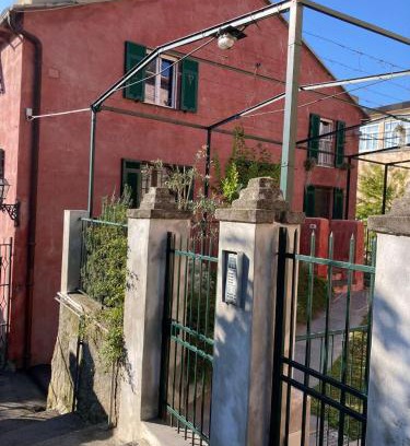 Pegli Apartment | IL PERGOLATO con parcheggio privato