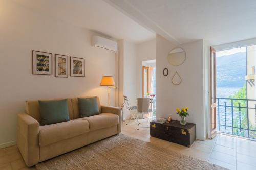 Carate Urio Apartment | Il Porticciolo by Rent All Como