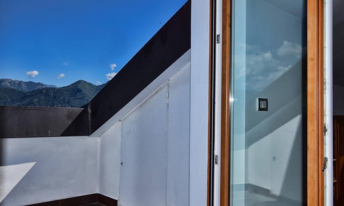 Civenna Apartment | Il Tiglio by Wonderful Italy
