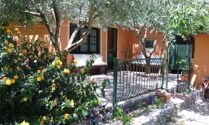 Gaggi House | Il Vigneto "Cottage"
