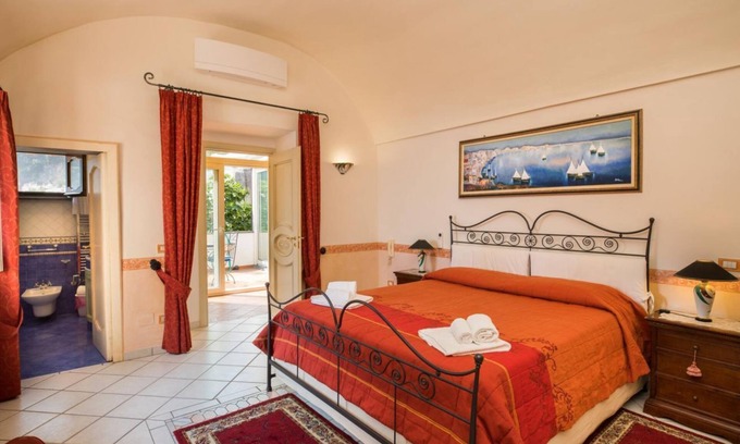 Chiesa Nuova Apartment | ILARY HOUSE luxury apartment in Positano