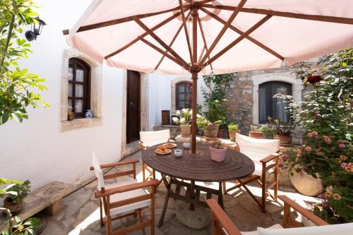 Old Hersonissos House | Ilianthos Traditional Maisonette