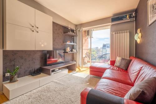 Sofia City Center Apartment | iLonka's Home 1 BDR with Workspace and Terrace