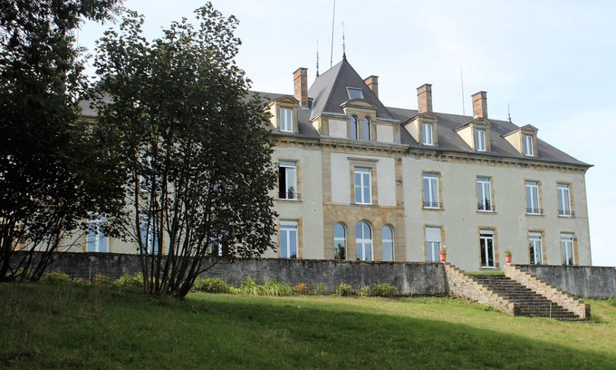 Beaumont-Sardolles House | Imagine yourself in an atmosphere of the old nobility of France.