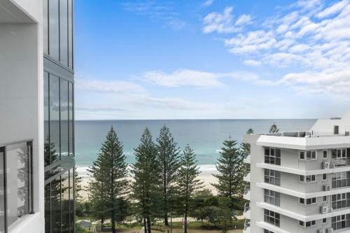Burleigh Heads Apartment | Immaculate Burleigh Apartment at Sandbar Burleigh Heads