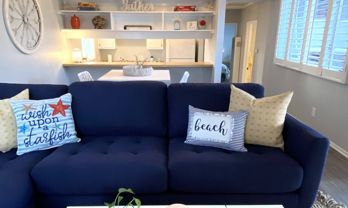 Balboa Peninsula Villa | *Immaculate Villa! Waking Distance To All Local Favorites! Steps to the Beach!*
