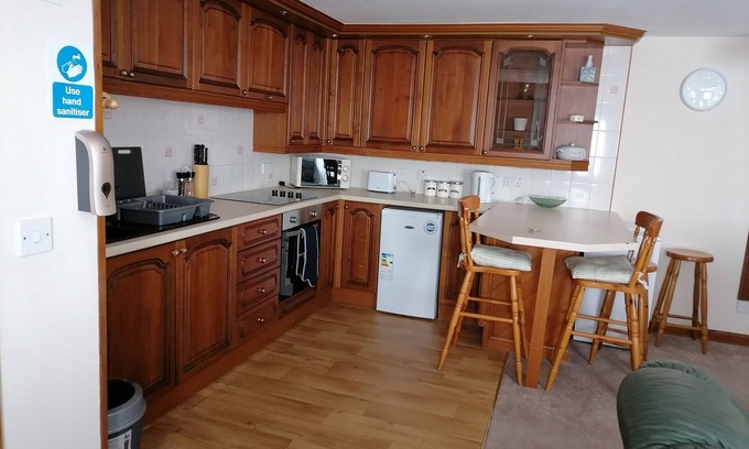 Wick Apartment | Impeccable 2-Bed Flat in Wick
