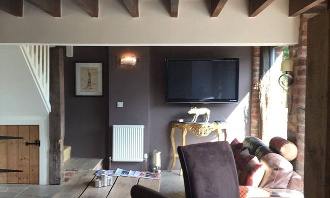 Cattal Cottage | Impeccable Cottage Suitable for 2 Adults & 1 Child