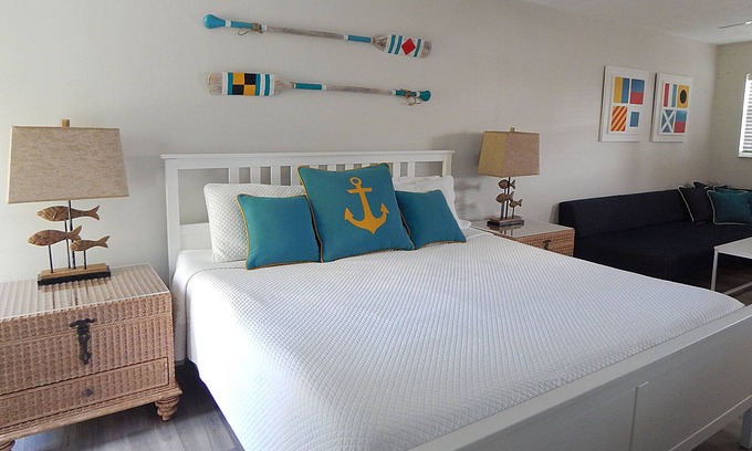 Key Colony Beach Apartment | Impeccably Clean Key Colony Beach Condo Oceanfront Complex