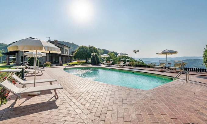 Valfabbrica House | In a dominant position (600 m a.