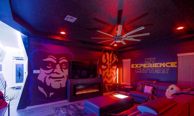 Northeast El Paso House | IN A GALAXY FAR FAR AWAY