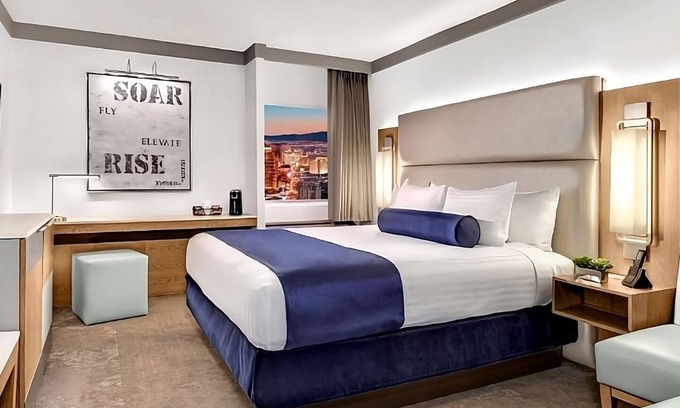 Gateway District Hotel | In “Entertainment Capital of the World!” Pool, Casino, Close to Mob Museum