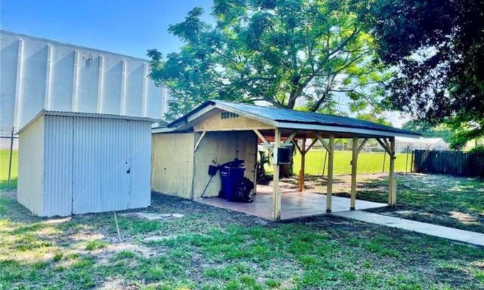 Florida South Atlantic Coast House | In Frostproof the friendly city!