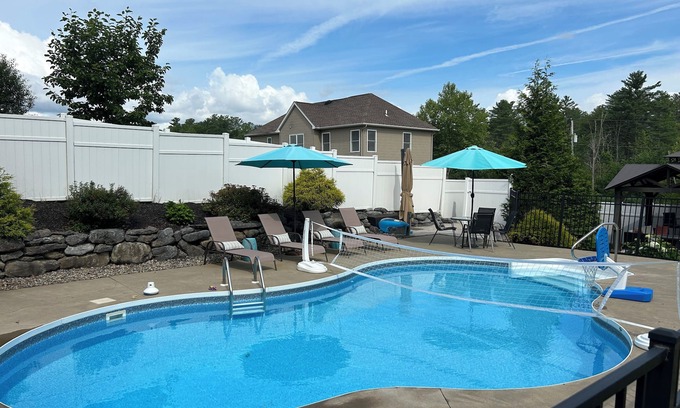 Saratoga Springs House | In Ground Pool, Minutes From The Track!