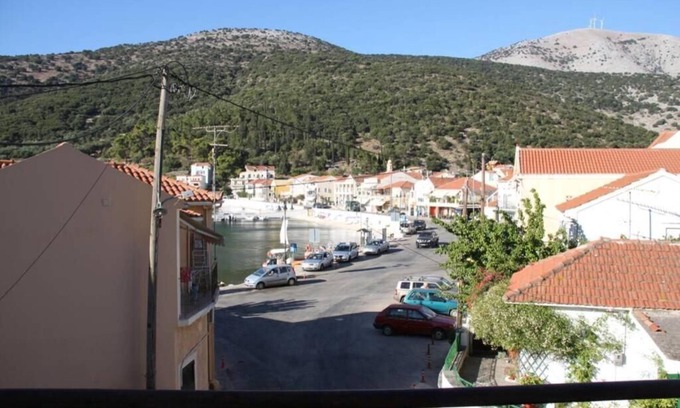 Agia Efimia Apartment | In the center of the harbor of Agia Efimia