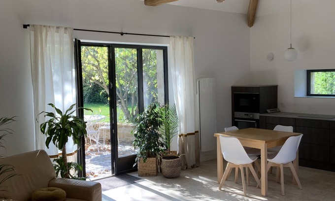 Bellevigne-en-Layon Other | In the heart of wine-growing Anjou, renovated gîte on a 10-hectare estate
