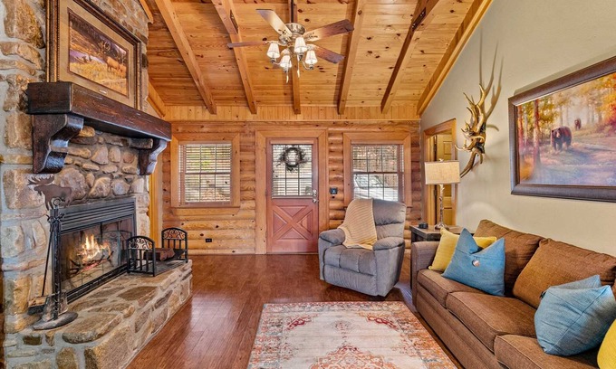 Branson Cabin | In The Heart of Branson! Double King Suites, Resort Amenities, Soaker Tubs! | 165