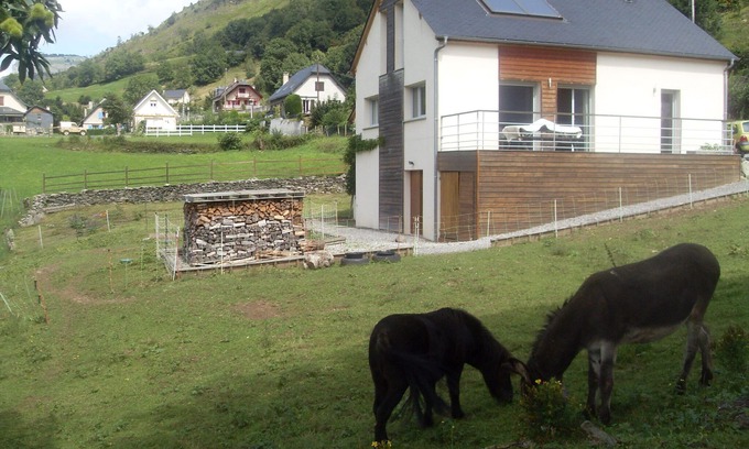 Louvie-Soubiron House | In the Heart of the Ossau Valley Detached house for 6 to 8 people