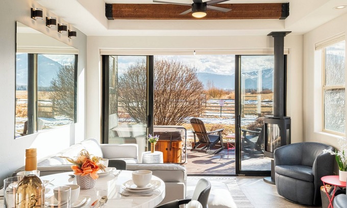 Kimball Junction House | in the Heart of Kimball Junction, On Walk/Bike Path and Shuttle route