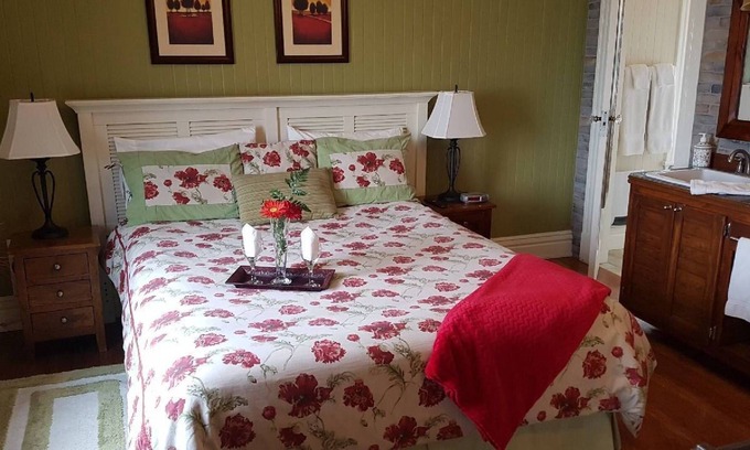Matane House | In the heart of Matane, the Bruine Océane Inn is a little gem ready to welcome y