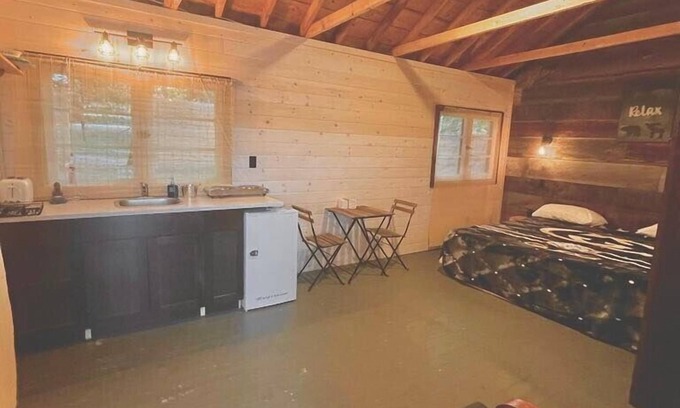 Muskoka Lakes Cottage | In the Heart of Muskoka- Lakefront Premium View! 8 Cabins