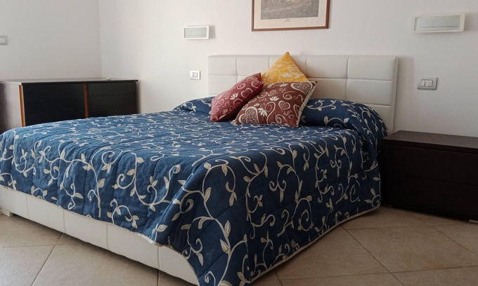 Cabras Apartment | In the land of the Giants, between history and legend