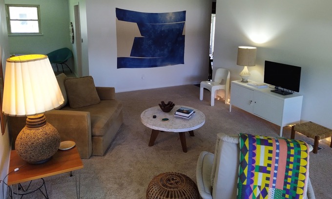 Springdale House | In the middle of it all