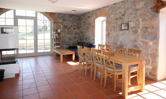 Malschwitz House | in the middle of Upper Lusatia - in the middle of nature - apple barn Cannewitz