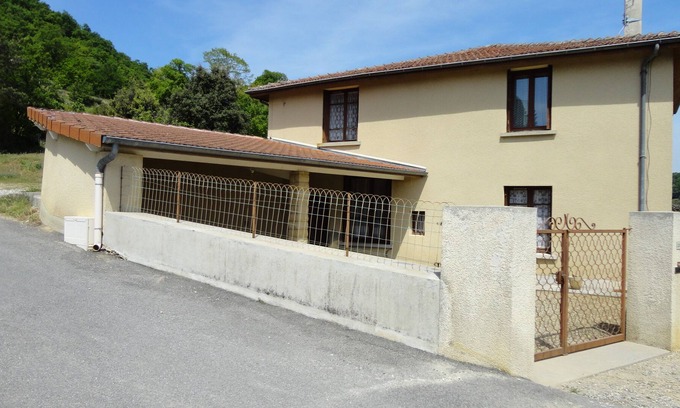 Triors House | In the right corner, seasonal furnished