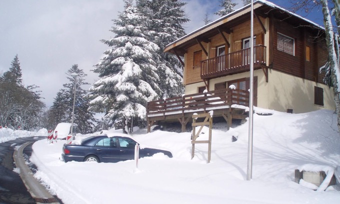 Laveissiere Ski Chalet | In the Super Lioran resort town LAVEISSIERE